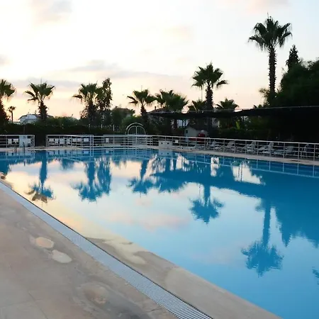 Begonvilla Antalya באלאק