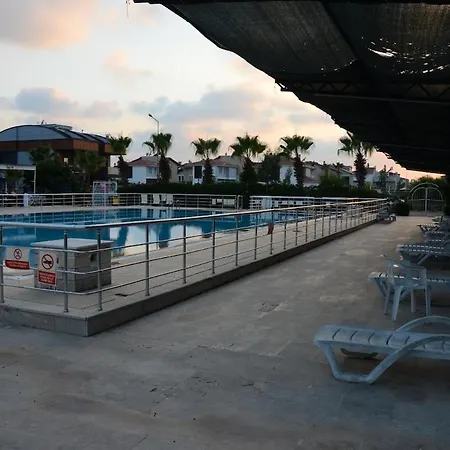 Begonvilla Antalya * באלאק